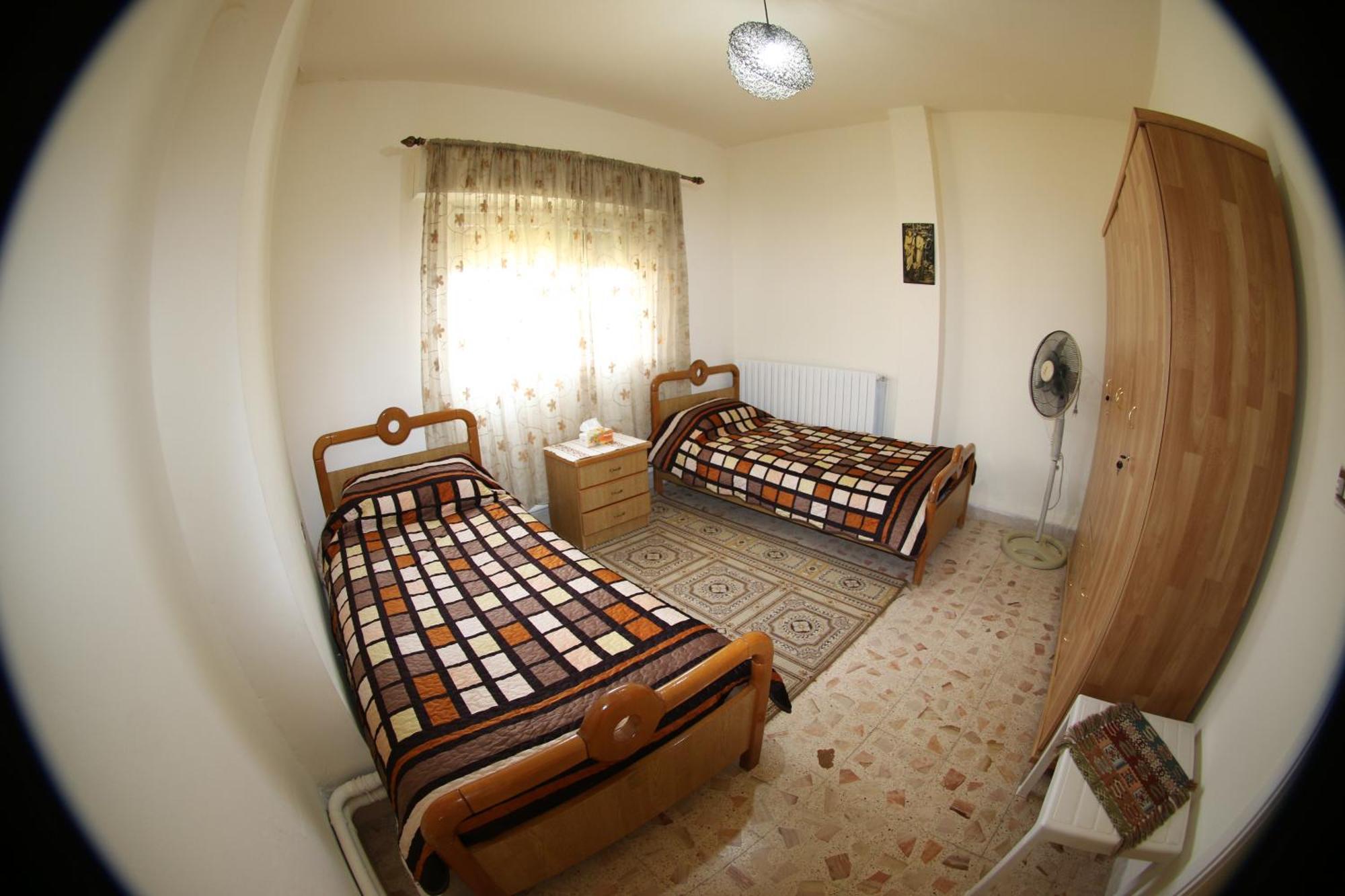 Alice & Andrew Apt. Few Steps To Madaba Old City Center Zewnętrze zdjęcie